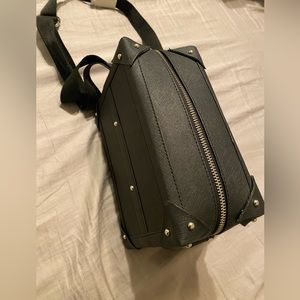 Structured Box Purse in Black